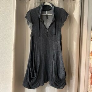 Kensie Charcoal Zip-Up Dress/Tunic with Fun Balloon Pockets
